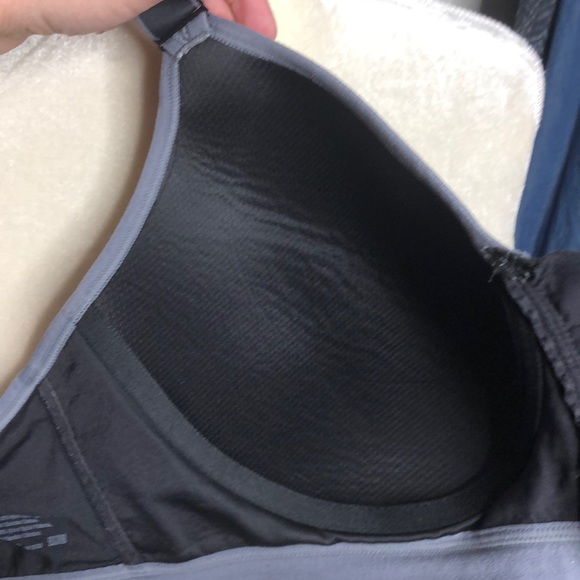 Maidenform Sports Bra Size 36DD - Picture 8 of 8